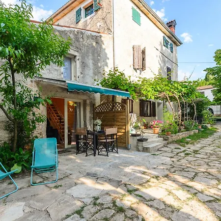 Stella Marina Deluxe بوريتش